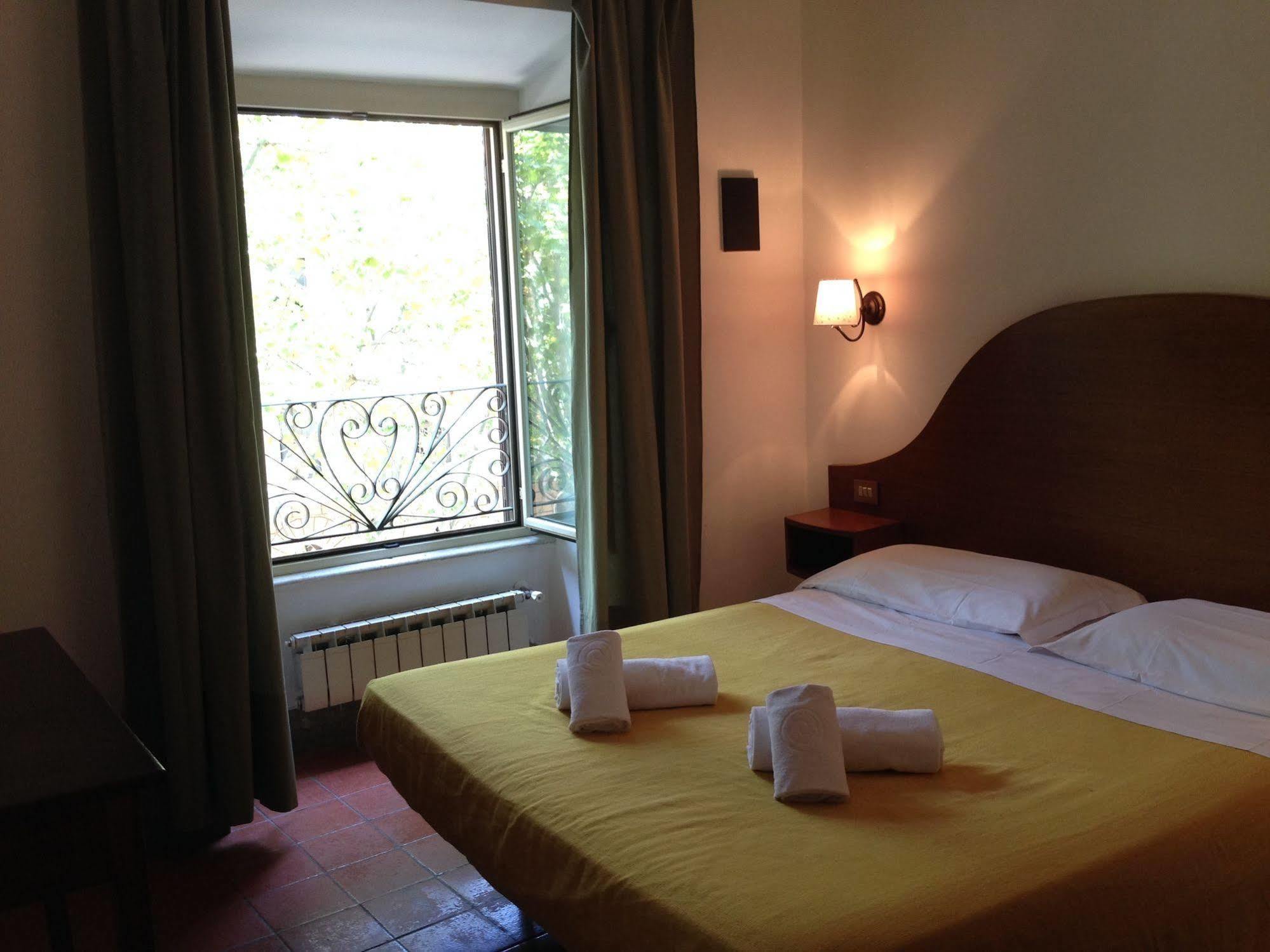 Pensione Paradise Rome Bagian luar foto